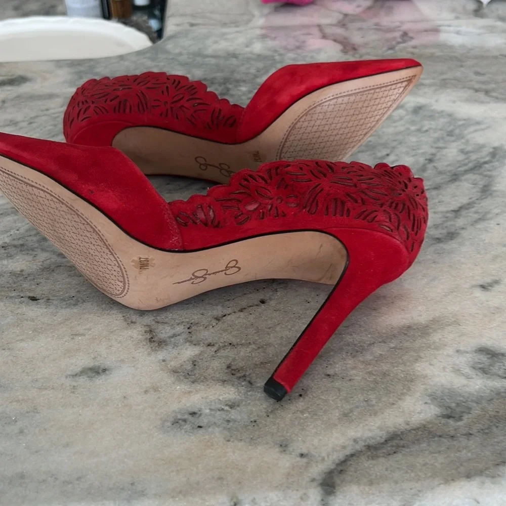 Jessica Simpson beautiful red suede heels - Picture 5 of 6